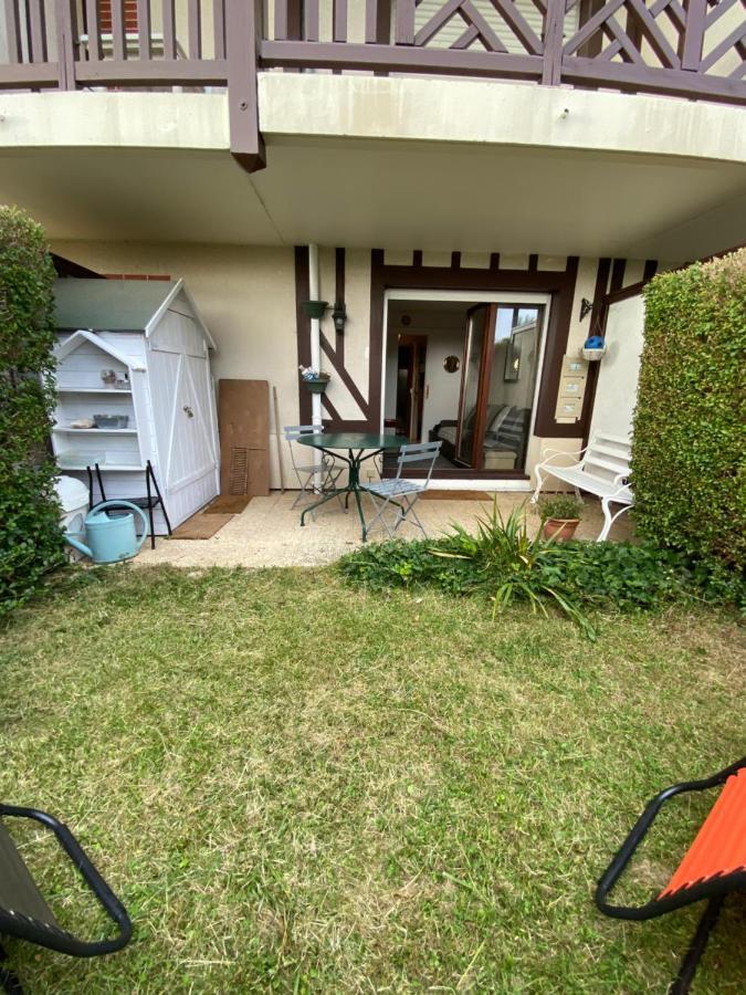 Studio En Rez De Jardin -"Le Petit Nid" A Trouville Exteriör bild