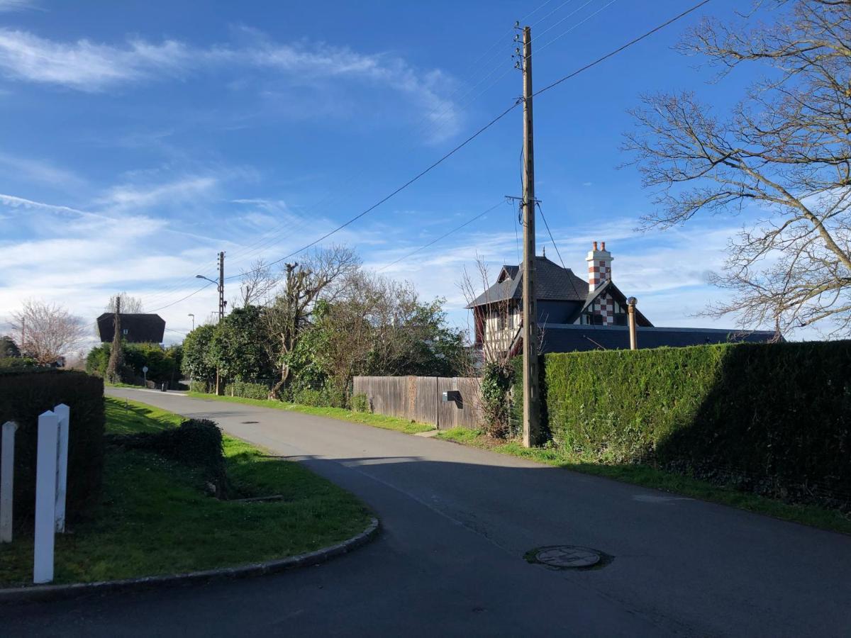 Studio En Rez De Jardin -"Le Petit Nid" A Trouville Exteriör bild