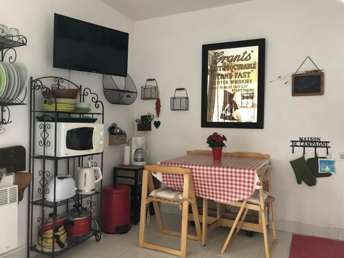 Studio En Rez De Jardin -"Le Petit Nid" A Trouville Exteriör bild